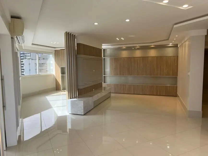 Foto 1 de Apartamento com 3 quartos à venda, 171m2 em Centro, Cascavel - PR