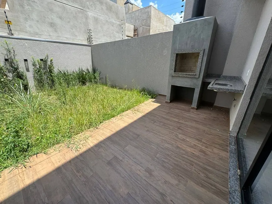 Foto 4 de Sobrado com 3 quartos à venda, 160m2 em Cascavel - PR
