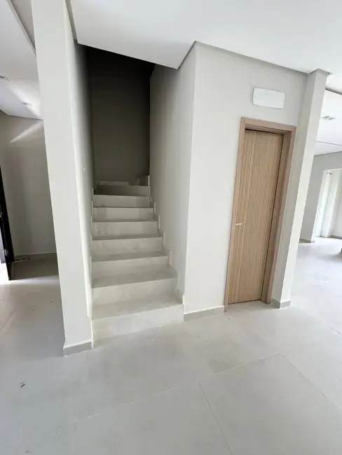 Foto 7 de Sobrado com 3 quartos à venda, 160m2 em Cascavel - PR