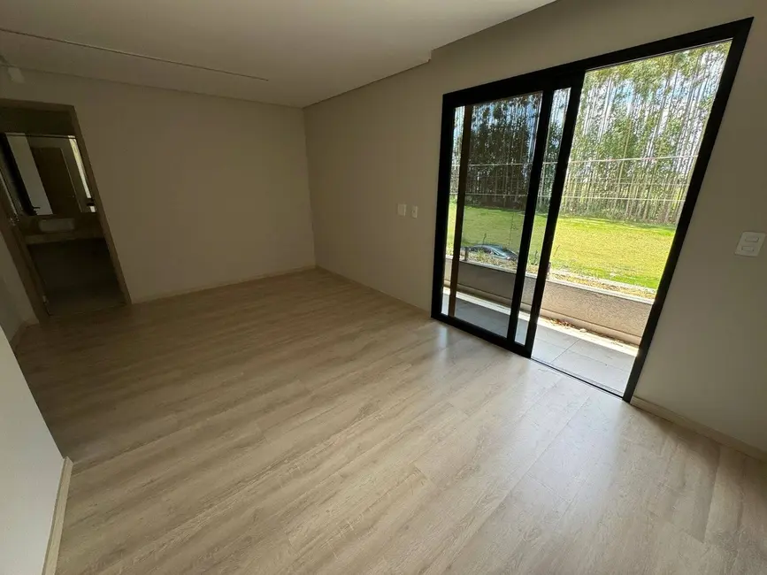 Foto 9 de Sobrado com 3 quartos à venda, 160m2 em Cascavel - PR