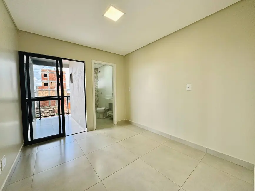Foto 9 de Sobrado com 3 quartos à venda, 105m2 em Esmeralda, Cascavel - PR