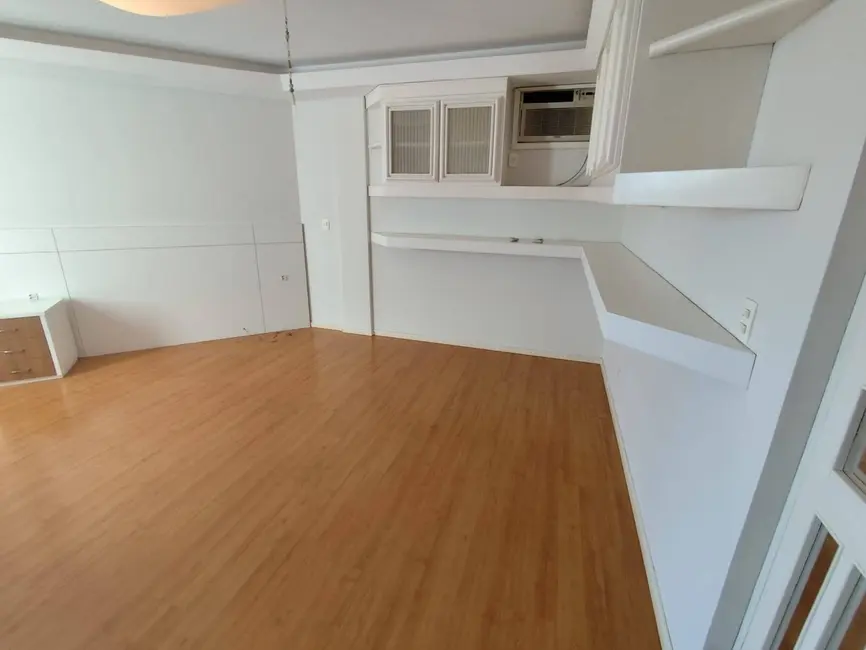 Foto 6 de Apartamento com 4 quartos à venda, 228m2 em Centro, Cascavel - PR