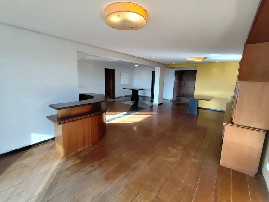 Foto 4 de Apartamento com 4 quartos à venda, 228m2 em Centro, Cascavel - PR