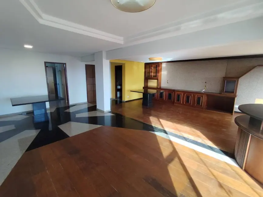 Foto 2 de Apartamento com 4 quartos à venda, 228m2 em Centro, Cascavel - PR