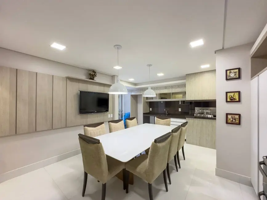 Foto 9 de Sobrado com 4 quartos à venda, 199m2 em Recanto Tropical, Cascavel - PR