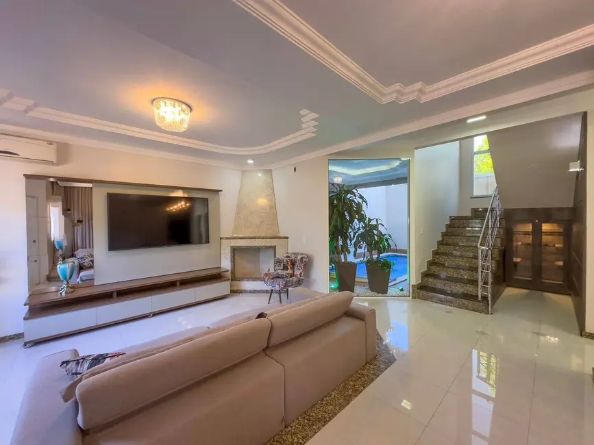 Foto 5 de Sobrado com 4 quartos à venda, 199m2 em Recanto Tropical, Cascavel - PR