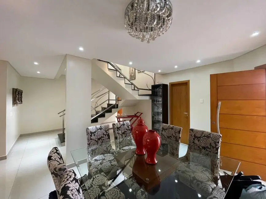 Foto 6 de Sobrado com 5 quartos à venda, 733m2 em Cancelli, Cascavel - PR