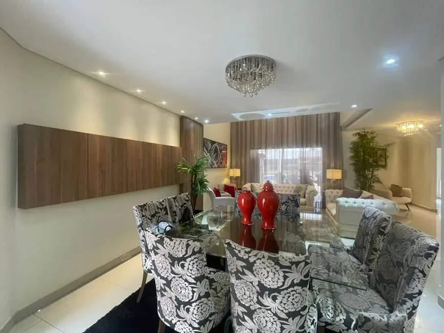 Foto 5 de Sobrado com 5 quartos à venda, 733m2 em Cancelli, Cascavel - PR