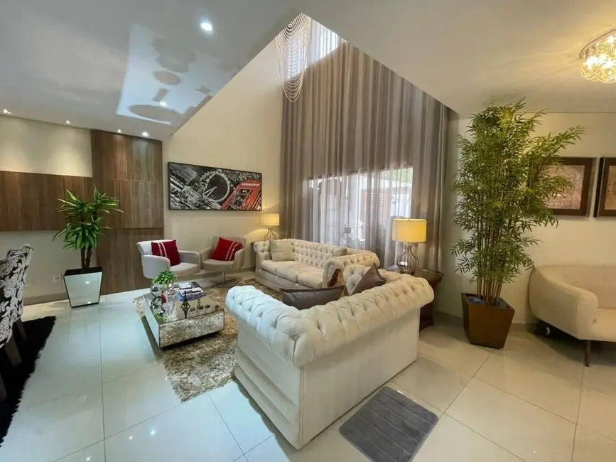 Foto 2 de Sobrado com 5 quartos à venda, 733m2 em Cancelli, Cascavel - PR
