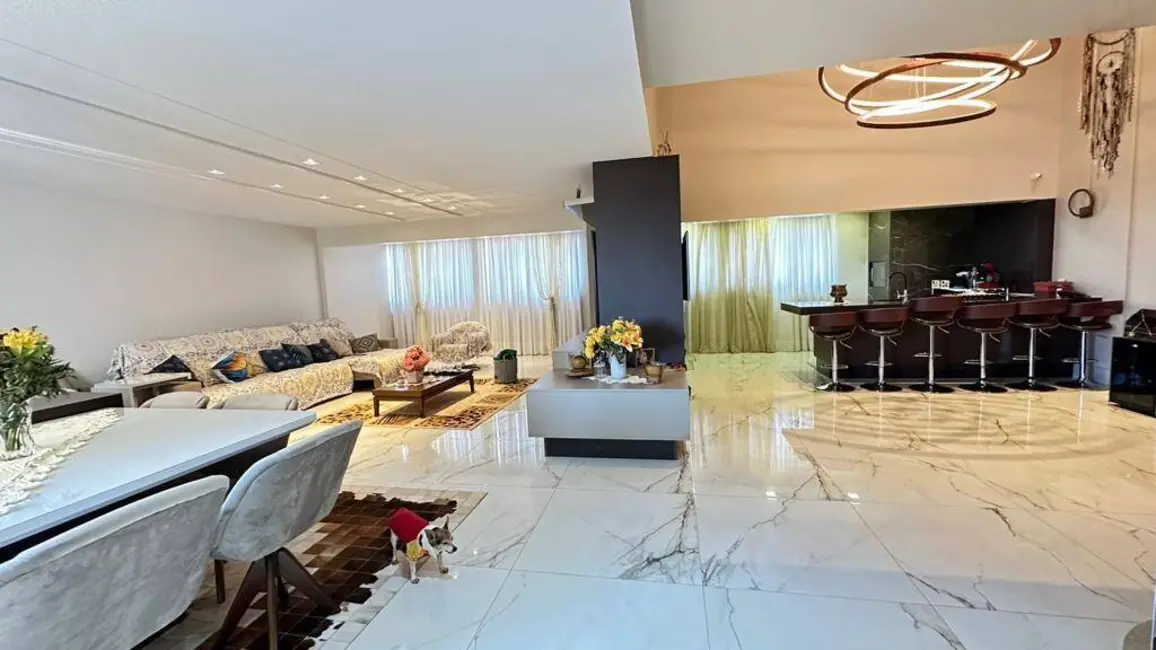 Foto 5 de Apartamento com 3 quartos à venda, 219m2 em Centro, Cascavel - PR