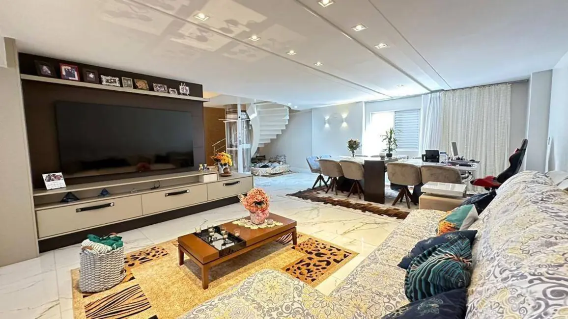 Foto 4 de Apartamento com 3 quartos à venda, 219m2 em Centro, Cascavel - PR