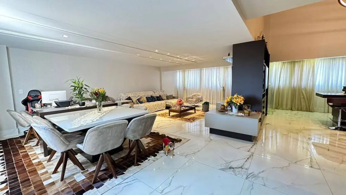 Foto 6 de Apartamento com 3 quartos à venda, 219m2 em Centro, Cascavel - PR