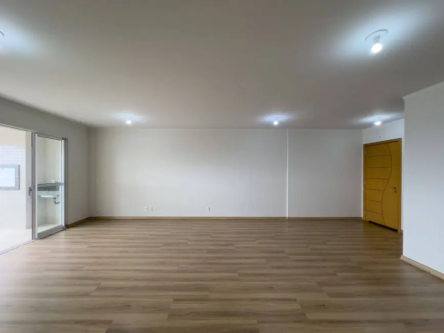 Foto 3 de Apartamento com 3 quartos à venda, 136m2 em Centro, Cascavel - PR