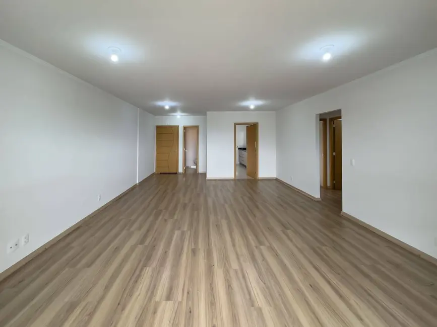 Foto 5 de Apartamento com 3 quartos à venda, 136m2 em Centro, Cascavel - PR