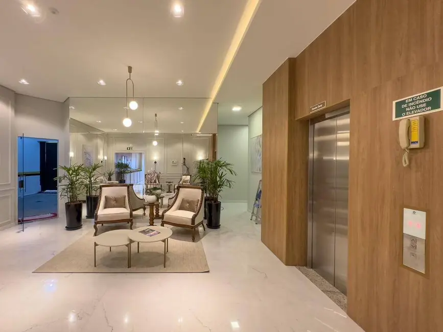 Foto 3 de Apartamento com 2 quartos à venda, 47m2 em Centro, Cascavel - PR