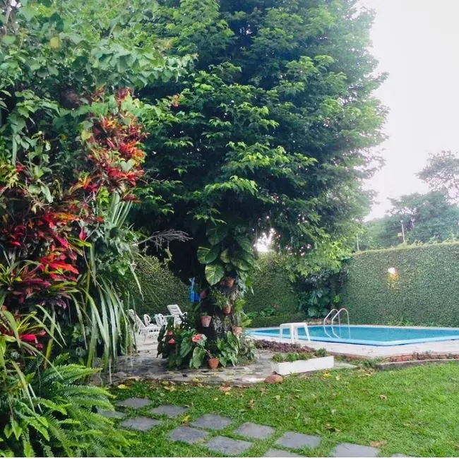 Foto 3 de Casa com 4 quartos à venda, 370m2 em Centro, Cascavel - PR