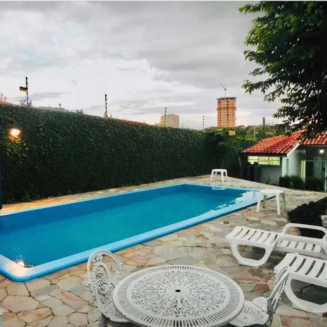 Foto 4 de Casa com 4 quartos à venda, 370m2 em Centro, Cascavel - PR