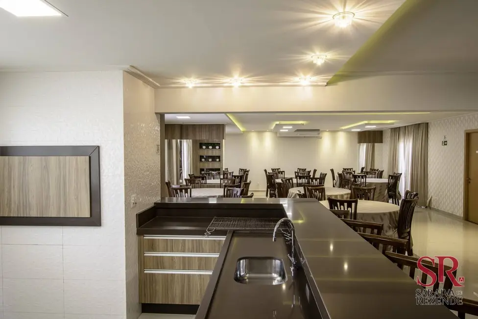 Foto 22 de Apartamento à venda em Centro, Cascavel - PR