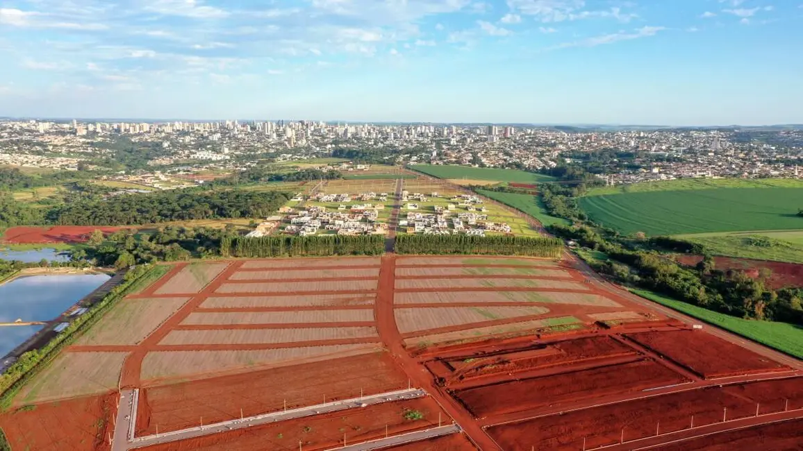 Foto 1 de Terreno / Lote à venda, 301m2 em Recanto Tropical, Cascavel - PR