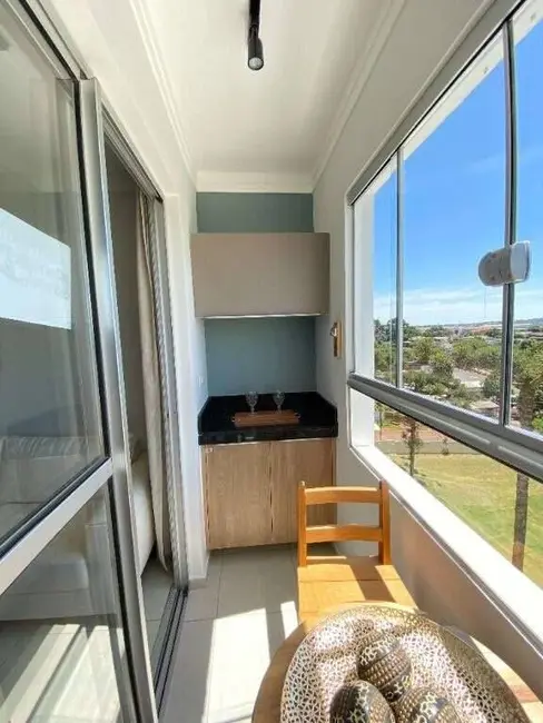 Foto 5 de Apartamento com 3 quartos à venda, 60m2 em Universitário, Cascavel - PR