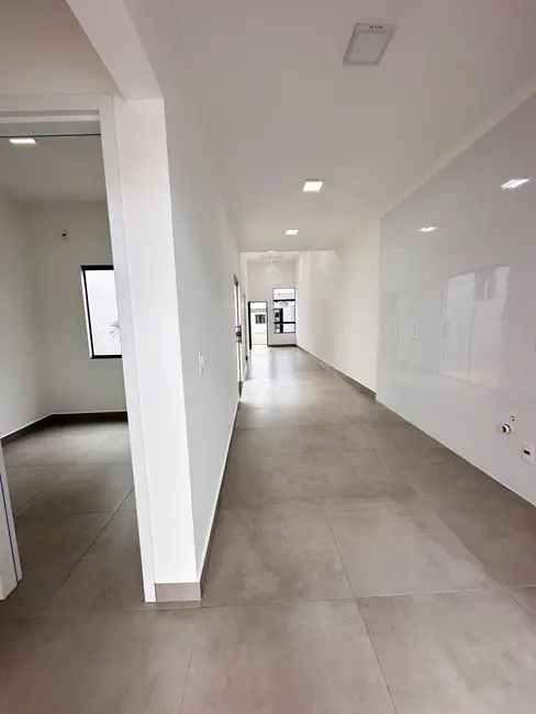 Foto 2 de Casa com 3 quartos à venda, 125m2 em Esmeralda, Cascavel - PR