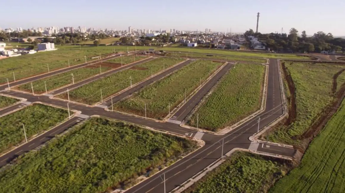 Terreno / Lote à venda, 200m2 em Brazmadeira, Cascavel - PR - imagem 6 Foto 6 de Terreno / Lote à venda, 200m2 em Brazmadeira, Cascavel - PR
