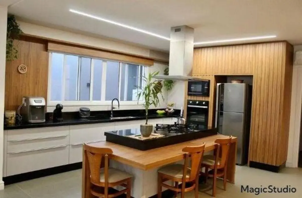 Foto 8 de Casa de Condomínio com 5 quartos à venda, 600m2 em FAG, Cascavel - PR