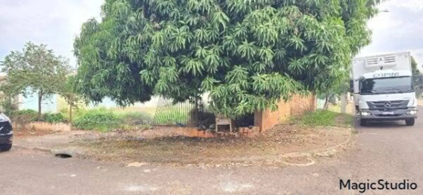 Foto 2 de Terreno / Lote à venda, 330m2 em Santa Cruz, Cascavel - PR