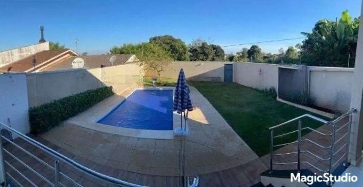 Foto 3 de Casa com 4 quartos à venda, 373m2 em Região do Lago, Cascavel - PR