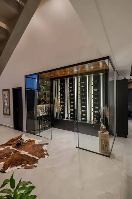 Foto 6 de Sobrado com 3 quartos à venda, 750m2 em Canadá, Cascavel - PR