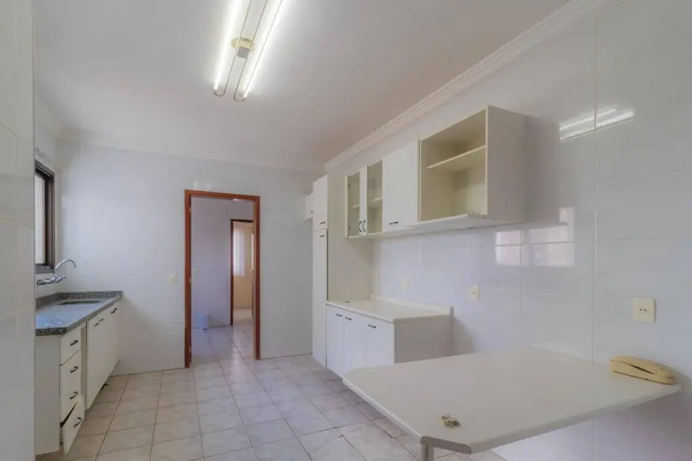 Foto 6 de Apartamento com 4 quartos à venda, 182m2 em Centro, Cascavel - PR