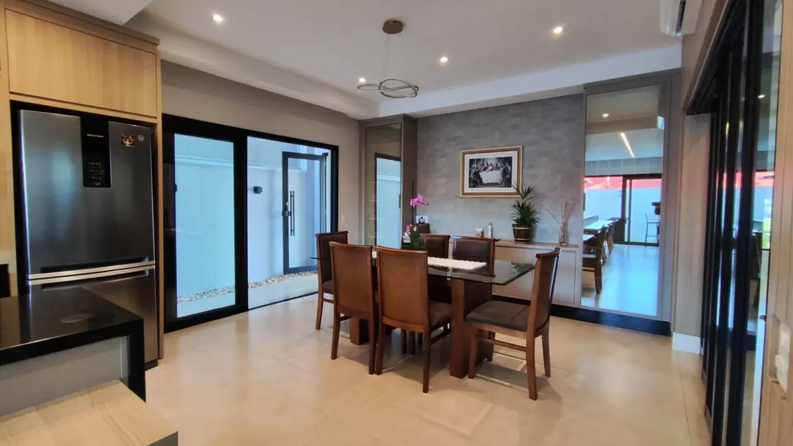 Foto 7 de Casa de Condomínio com 3 quartos à venda, 190m2 em FAG, Cascavel - PR