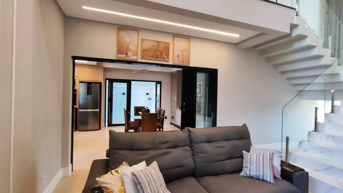 Foto 5 de Casa de Condomínio com 3 quartos à venda, 190m2 em FAG, Cascavel - PR