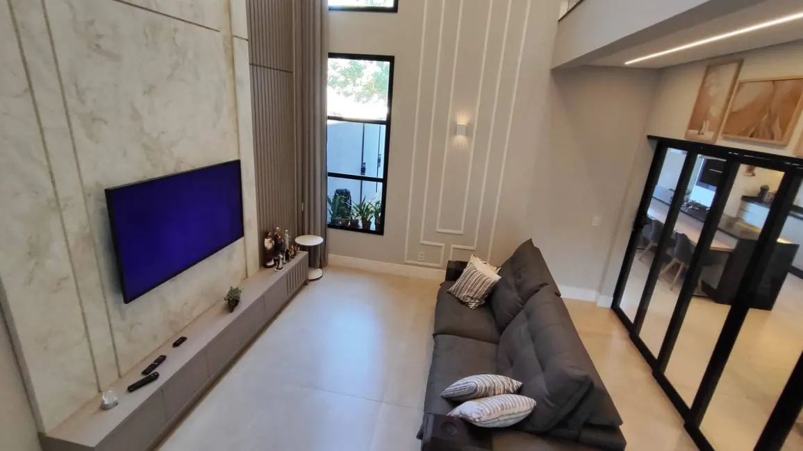 Foto 2 de Casa de Condomínio com 3 quartos à venda, 190m2 em FAG, Cascavel - PR