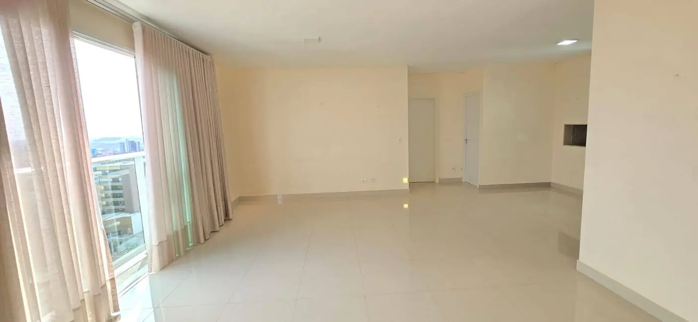 Foto 3 de Apartamento com 2 quartos à venda, 135m2 em Centro, Cascavel - PR