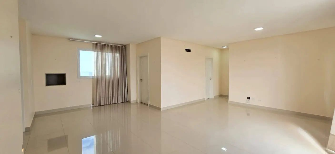 Foto 4 de Apartamento com 2 quartos à venda, 135m2 em Centro, Cascavel - PR