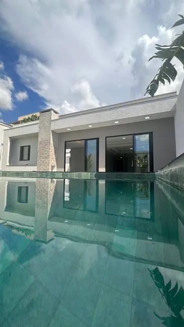 Foto 4 de Casa com 3 quartos à venda, 360m2 em Parque Verde, Cascavel - PR