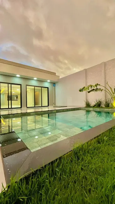 Foto 1 de Casa com 3 quartos à venda, 360m2 em Parque Verde, Cascavel - PR
