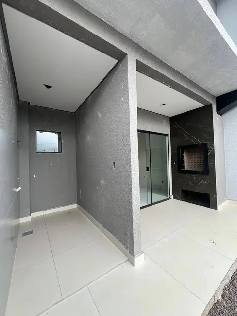 Foto 3 de Sobrado com 3 quartos à venda, 135m2 em Floresta, Cascavel - PR