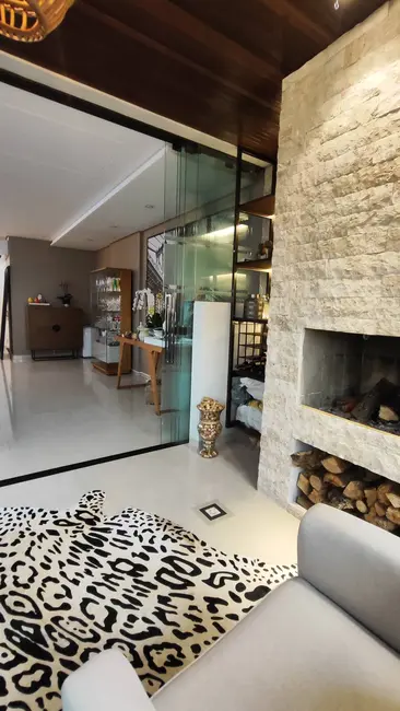 Foto 4 de Apartamento com 2 quartos à venda, 173m2 em Centro, Cascavel - PR