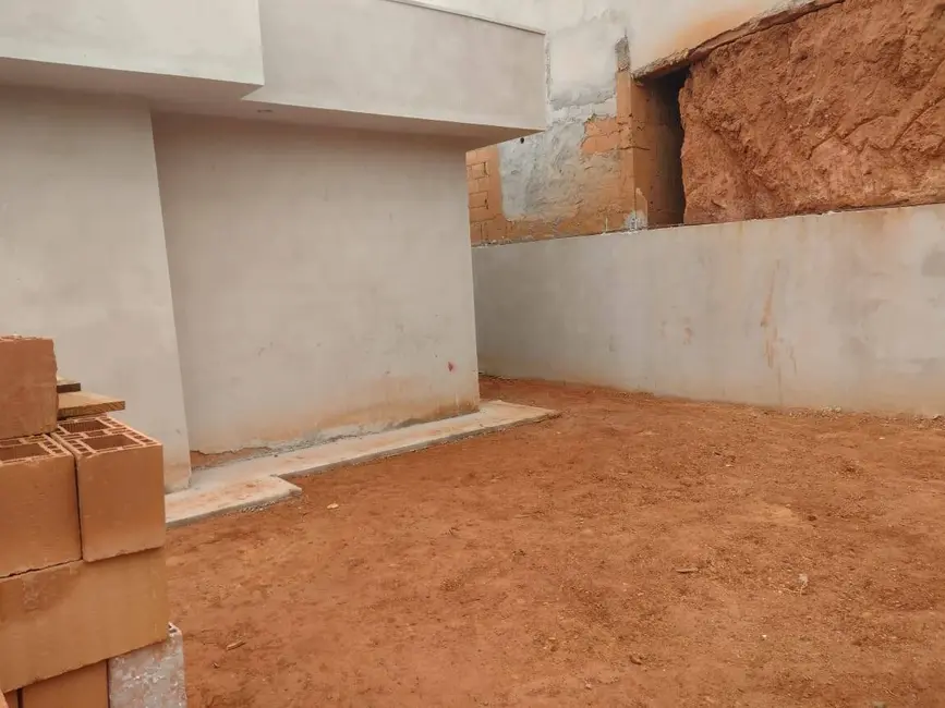 Foto 3 de Casa com 2 quartos à venda, 250m2 em Itupeva - SP