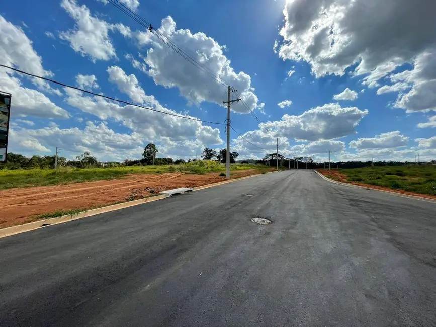 Foto 2 de Terreno / Lote à venda, 405m2 em Itupeva - SP