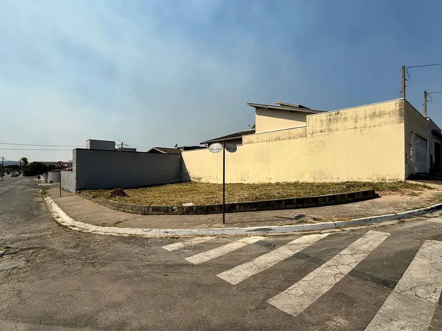 Foto 1 de Terreno / Lote à venda, 210m2 em Itupeva - SP