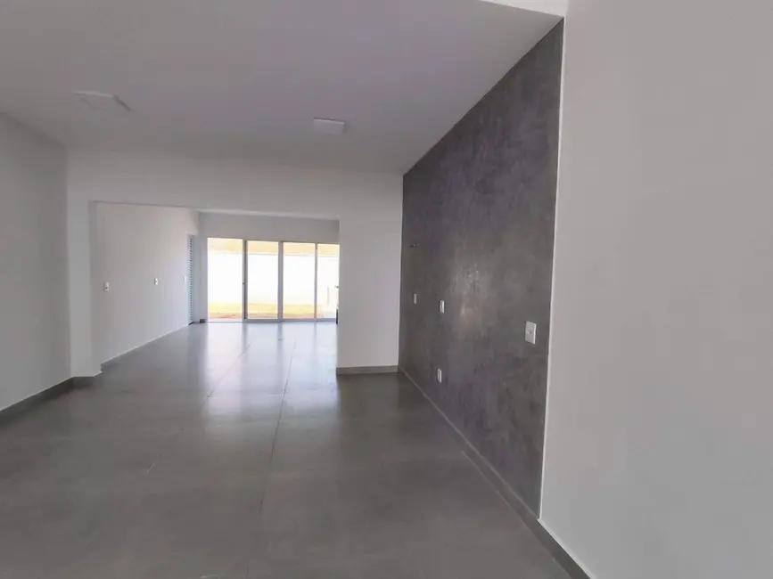 Casa com 3 quartos à venda, 250m2 em Itupeva - SP - imagem 3 Foto 3 de Casa com 3 quartos à venda, 250m2 em Itupeva - SP