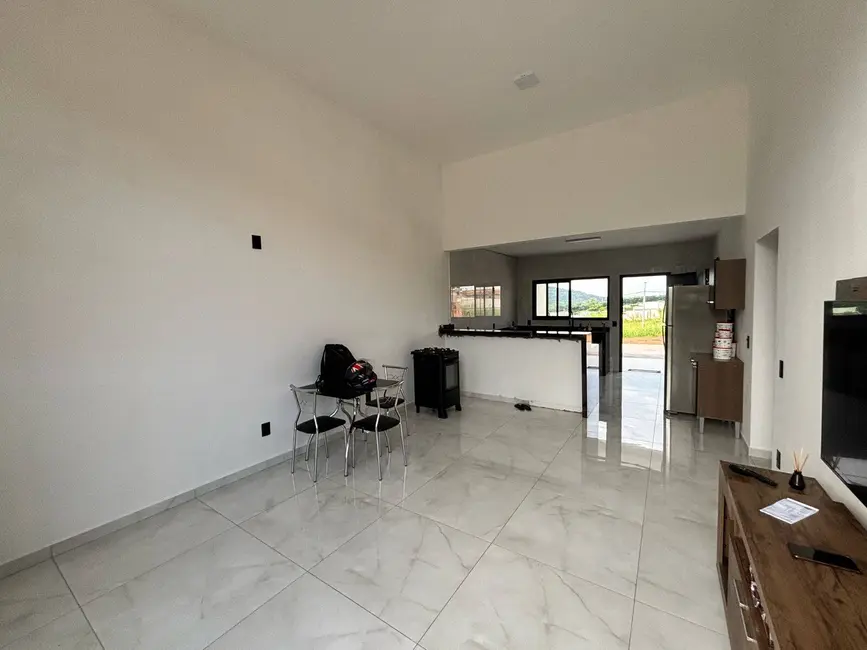 Foto 4 de Casa com 2 quartos à venda e para alugar, 250m2 em Itupeva - SP
