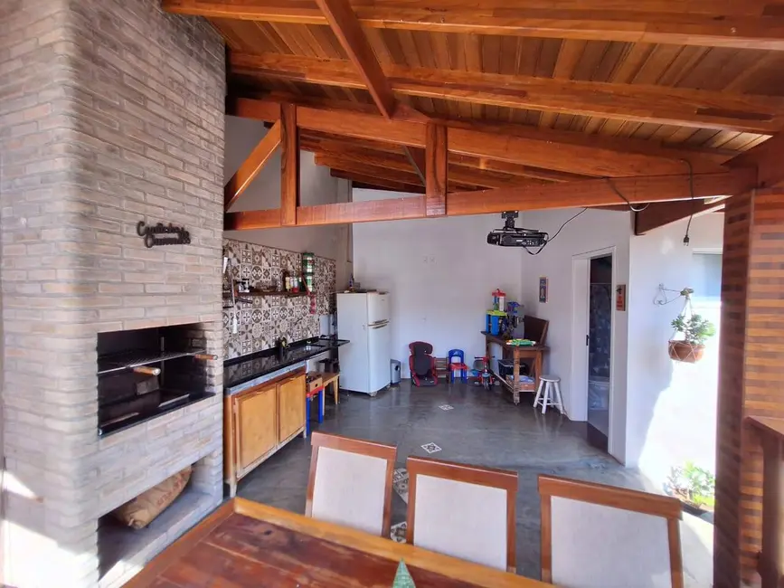 Casa com 3 quartos à venda, 297m2 em Itupeva - SP - imagem 3 Foto 3 de Casa com 3 quartos à venda, 297m2 em Itupeva - SP