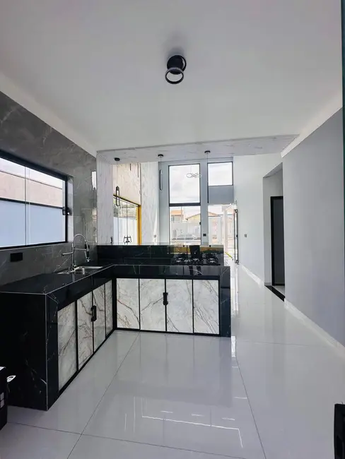 Foto 1 de Casa com 3 quartos à venda, 250m2 em Itupeva - SP