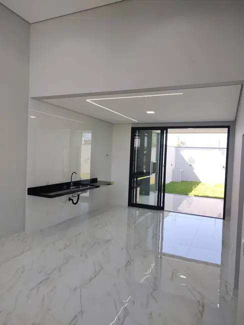 Casa com 3 quartos à venda, 250m2 em Itupeva - SP - imagem 1 Foto 1 de Casa com 3 quartos à venda, 250m2 em Itupeva - SP