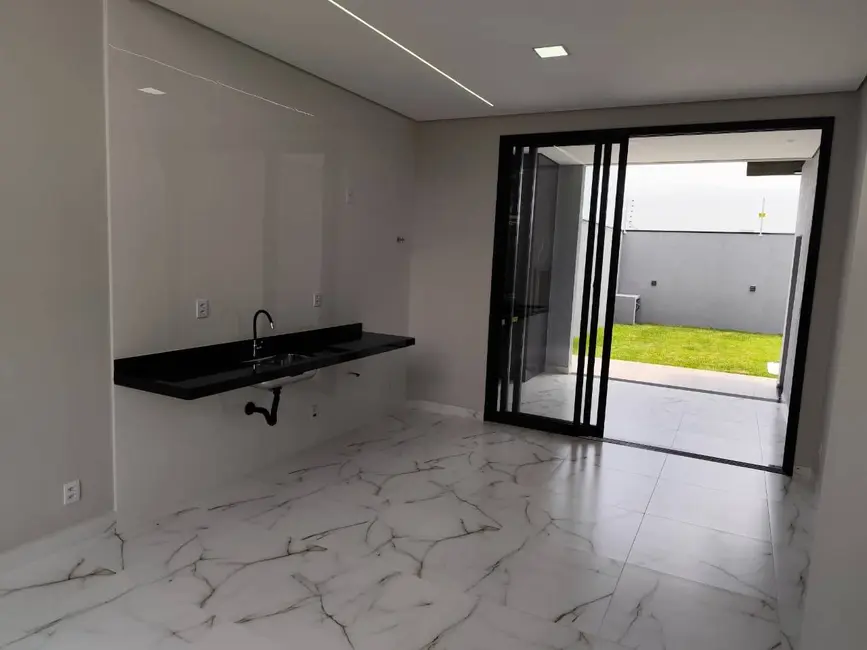 Foto 1 de Casa com 3 quartos à venda, 250m2 em Itupeva - SP