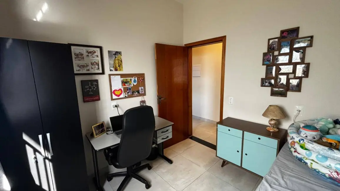 Foto 2 de Casa com 3 quartos à venda, 250m2 em Itupeva - SP